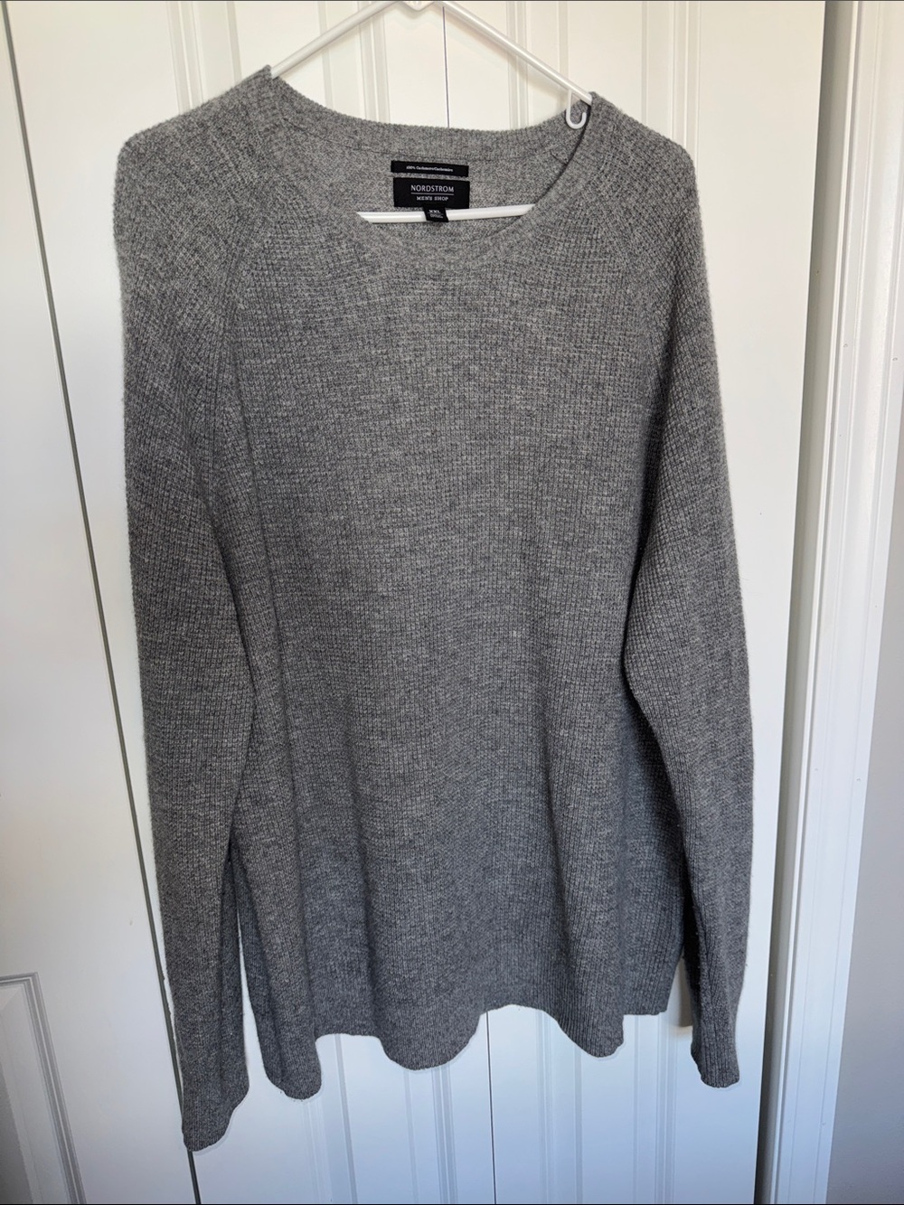 100% Cashmere men’s sweater